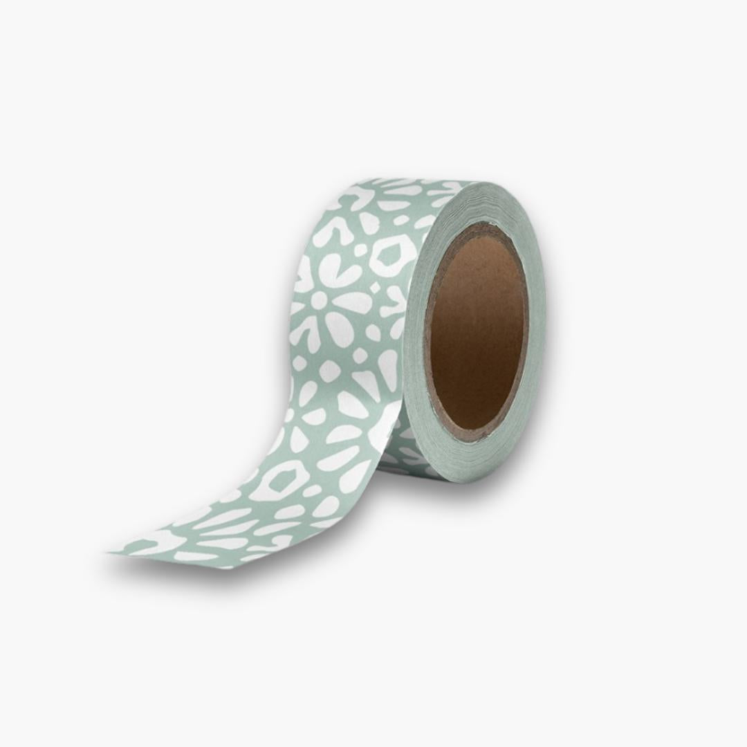 Cinta decorativa washi tape mint con flores blancas, ideal para manualidades.